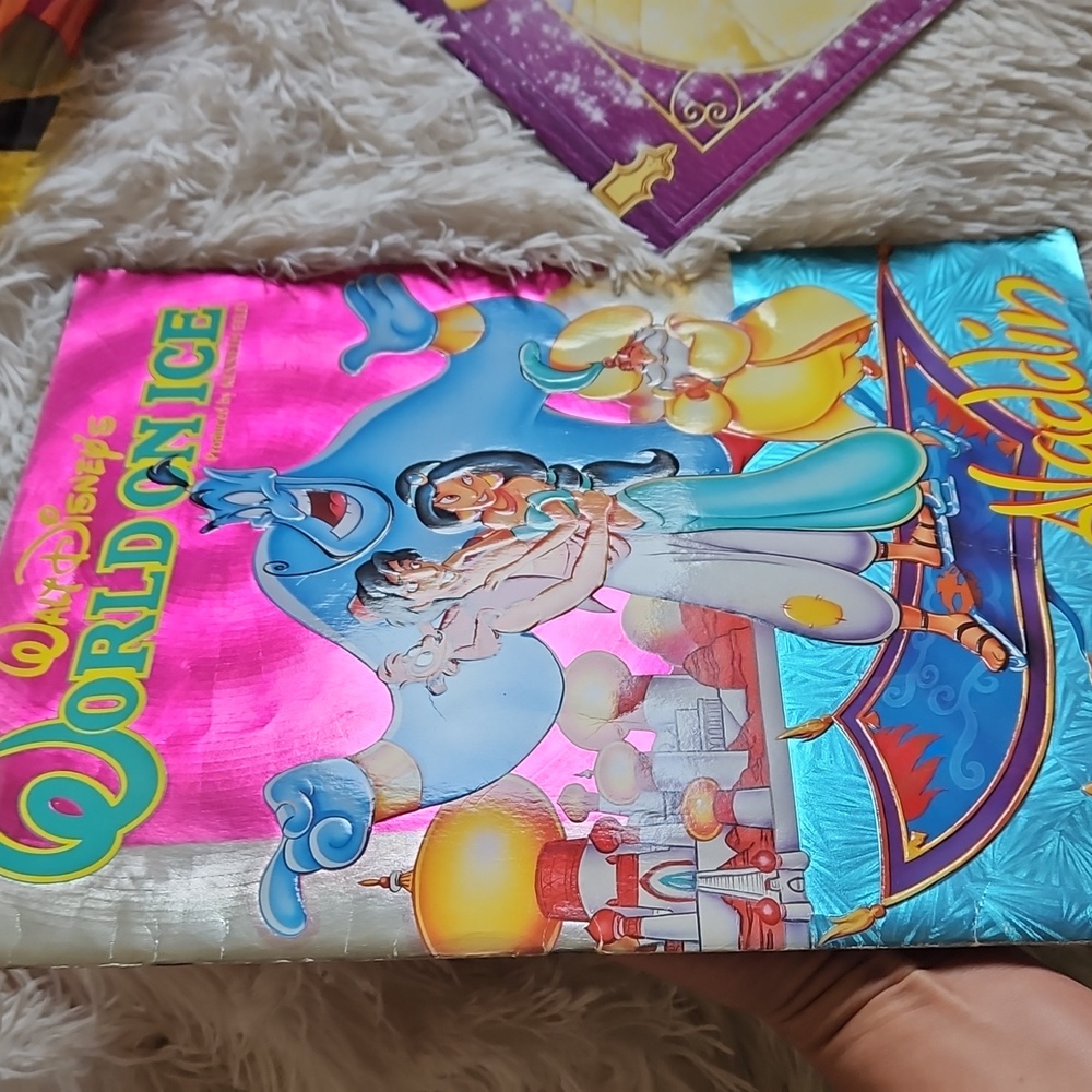 NEW WALT DISNEY ALADDIN ON ICE PRINCESSES ON ICE PLAY PROGRAM BOOKS BUNDLE - Picture 2 of 11